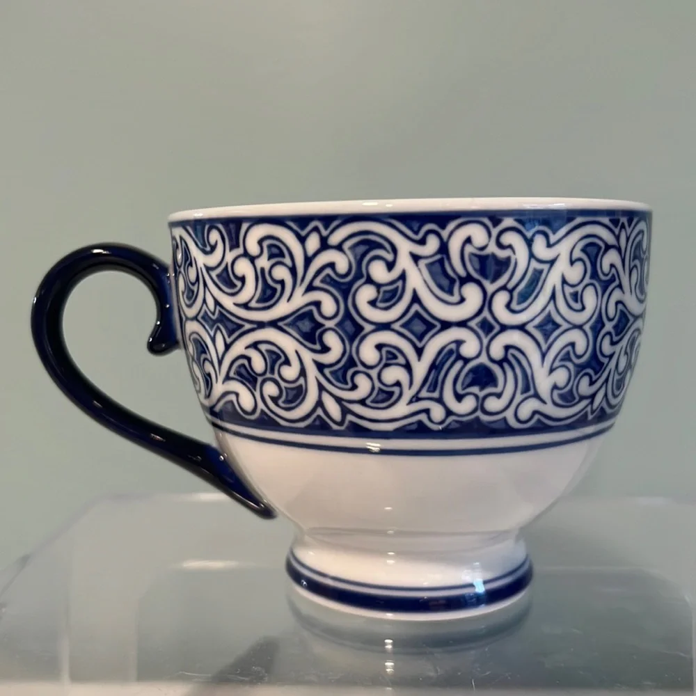 Yokohama Studio Anthropologie Blue & White Cup. 10‎ oz. Excellent Condition.